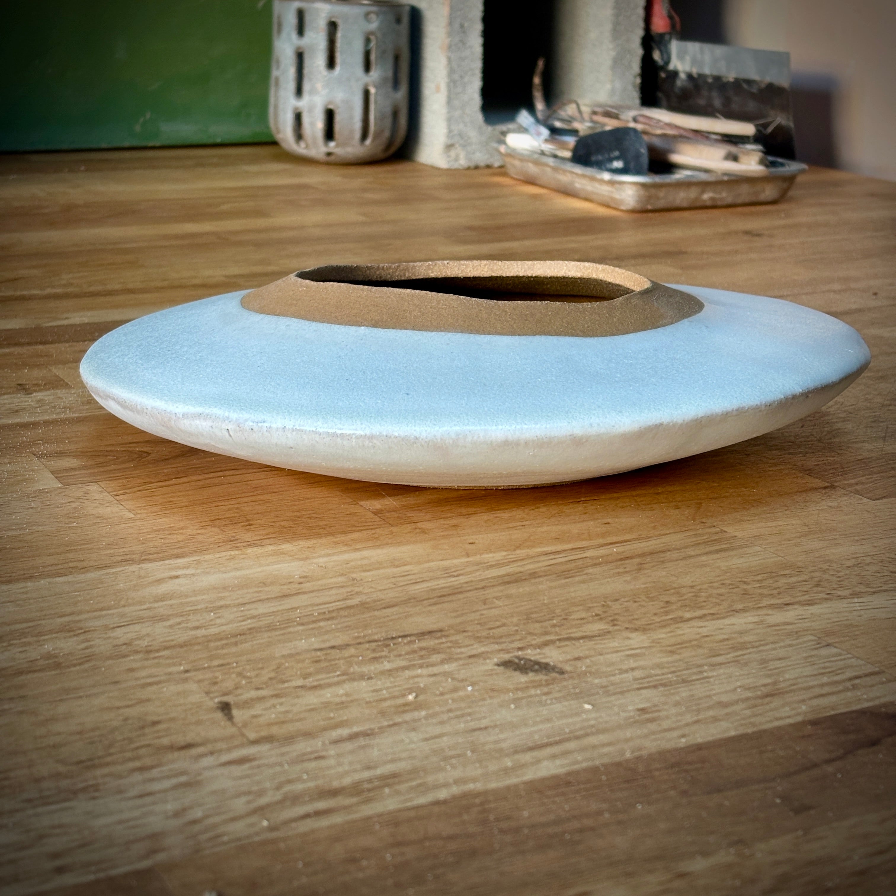 CRATER PLANTER - WHITE W/ RAW RIM