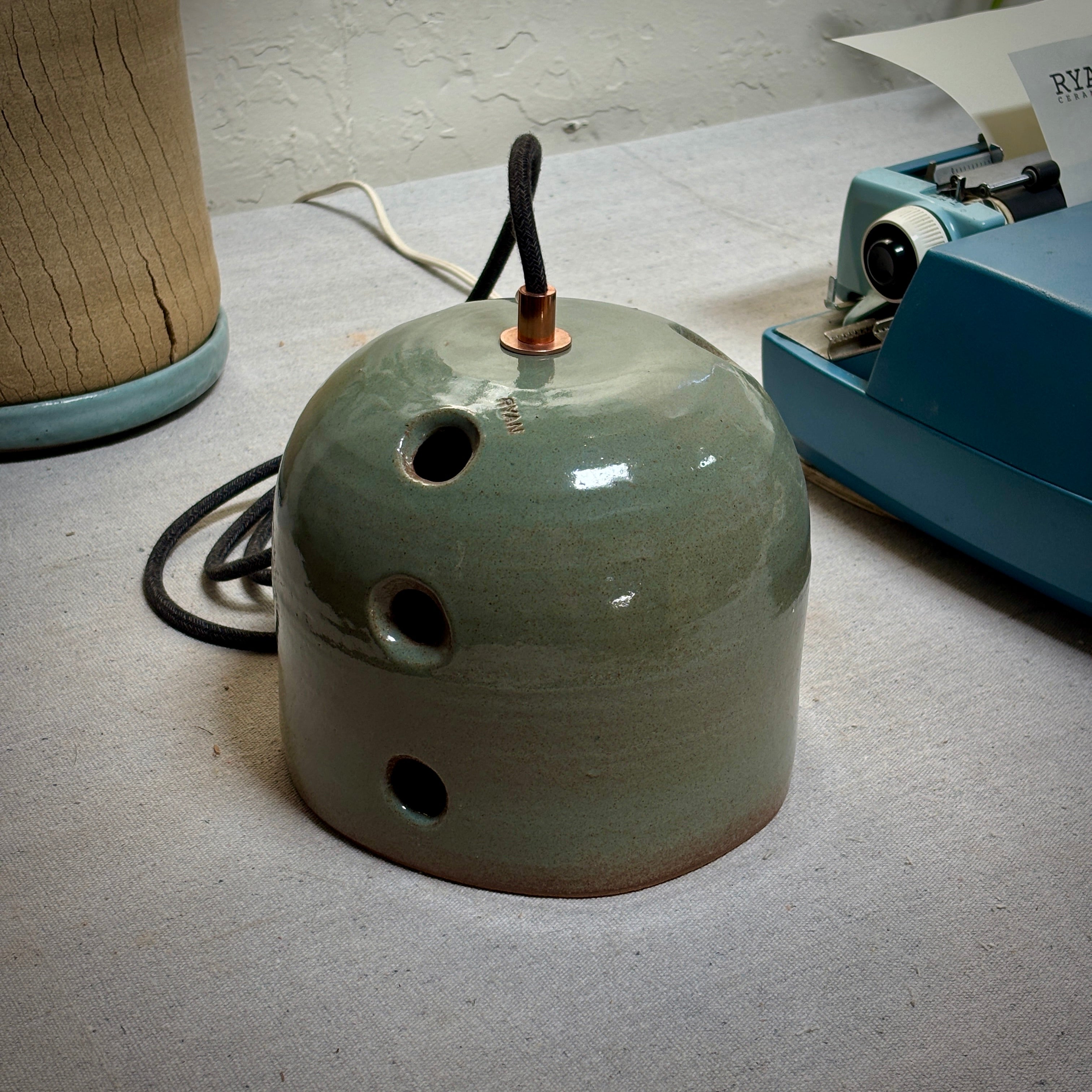 BEEHIVE - TEAL W/ HOLES