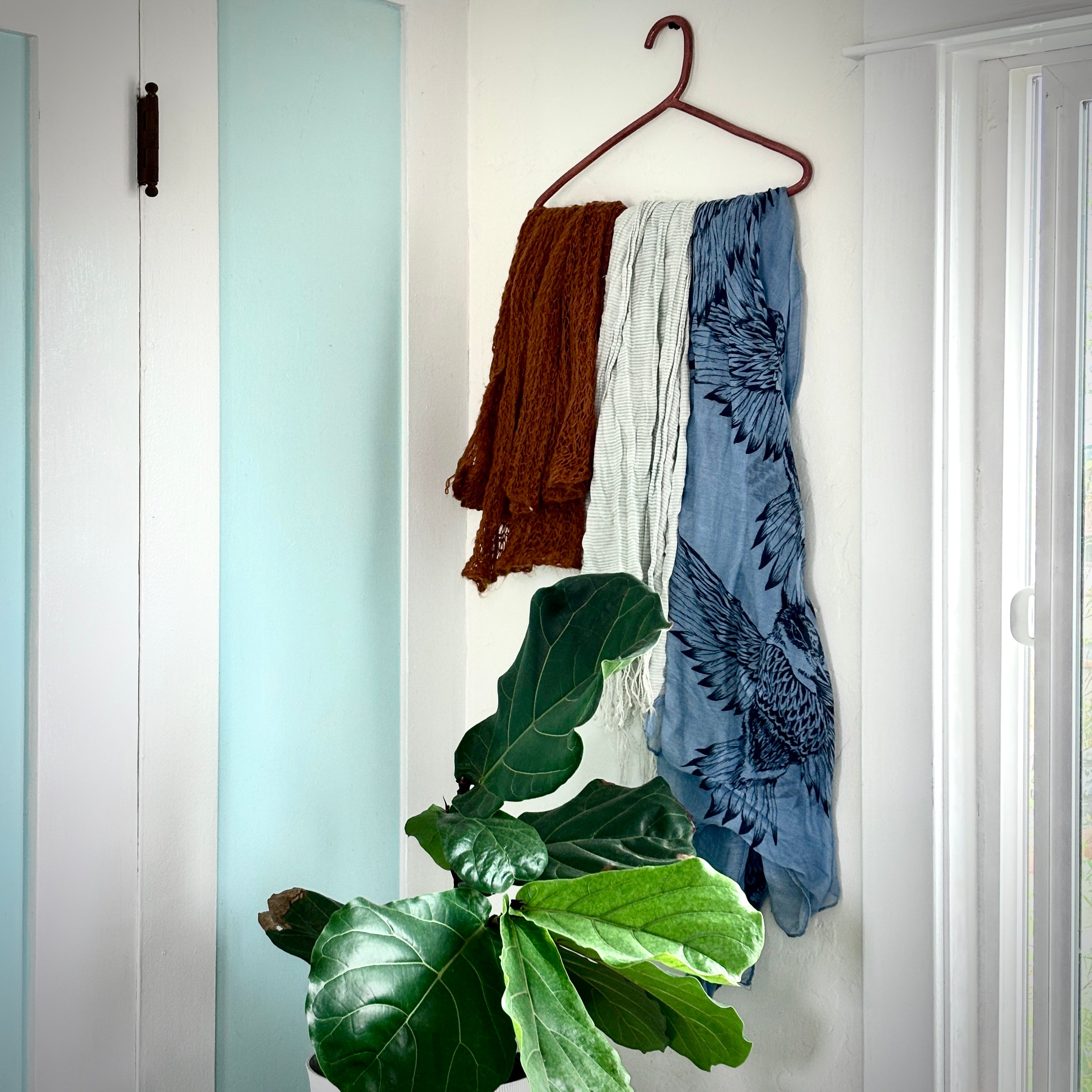 WALL HANGERS