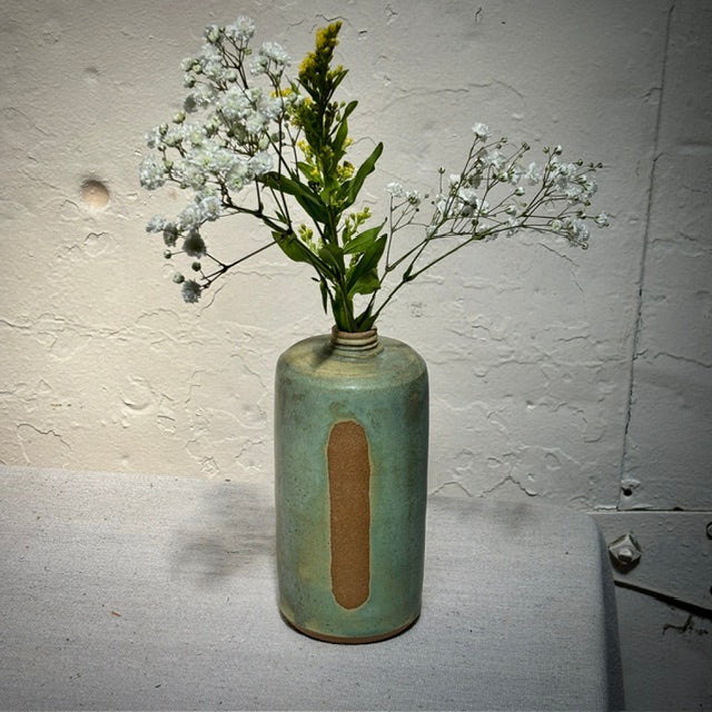 FLOWER VASE - GREEN W/ RAW ELLIPSE