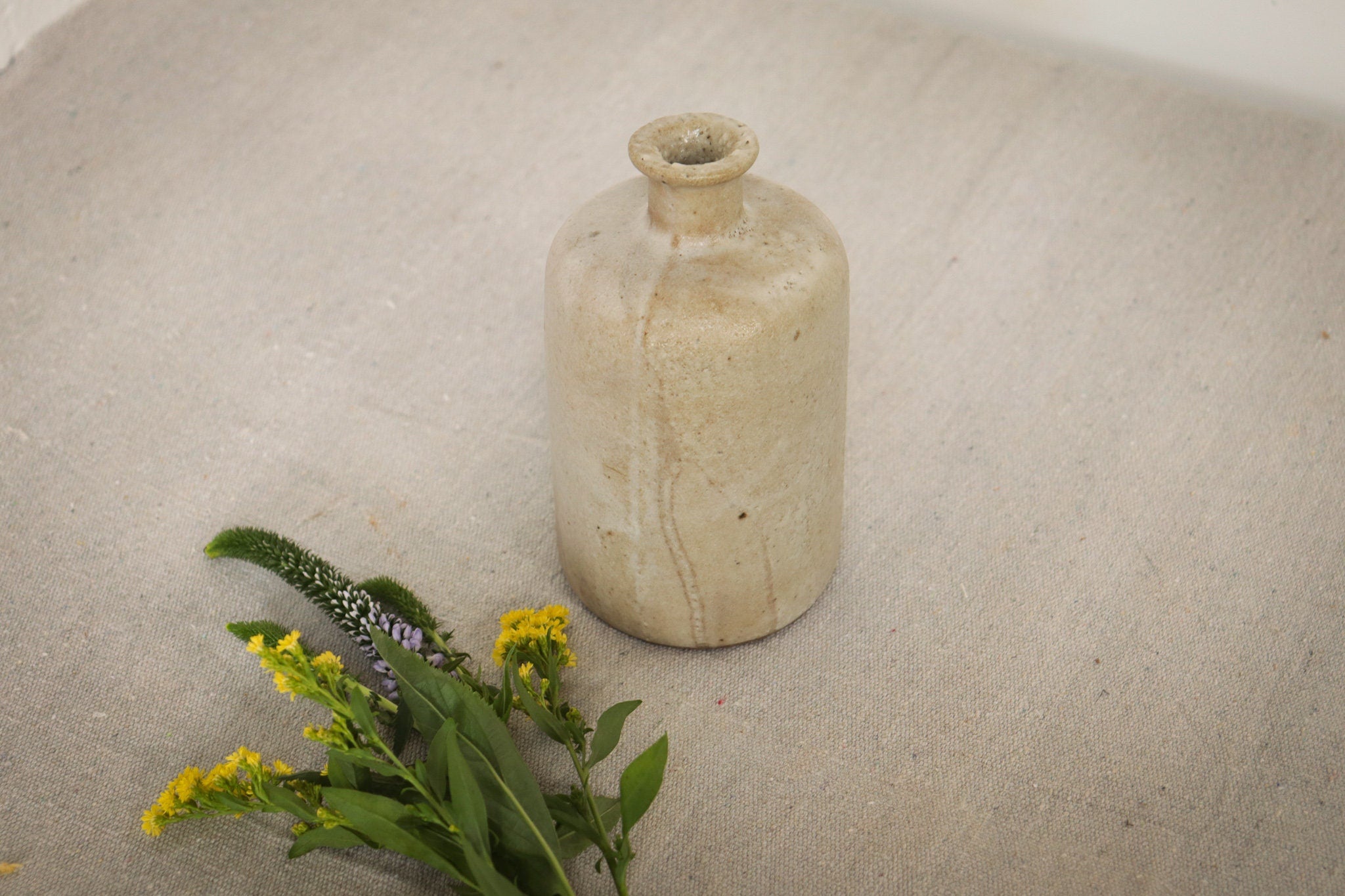 EARTHY FLOWER VASE, BOTTLE