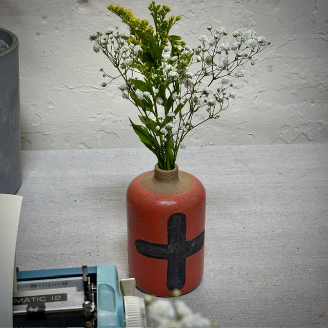 FLOWER VASE - RED & BLACK