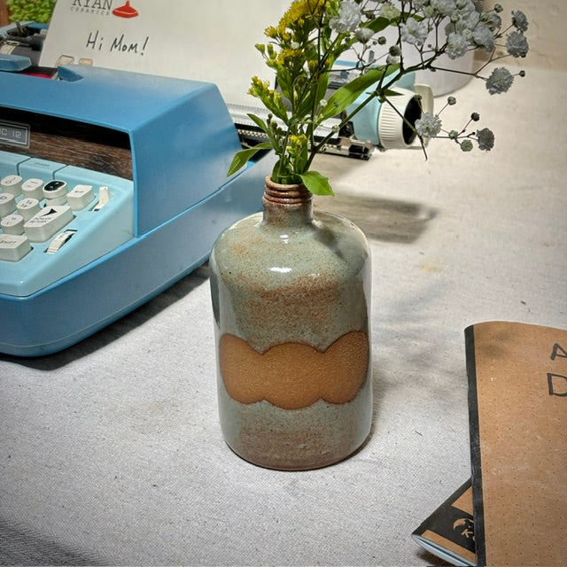FLOWER VASE - MOSS W/ THREE CIRCLES