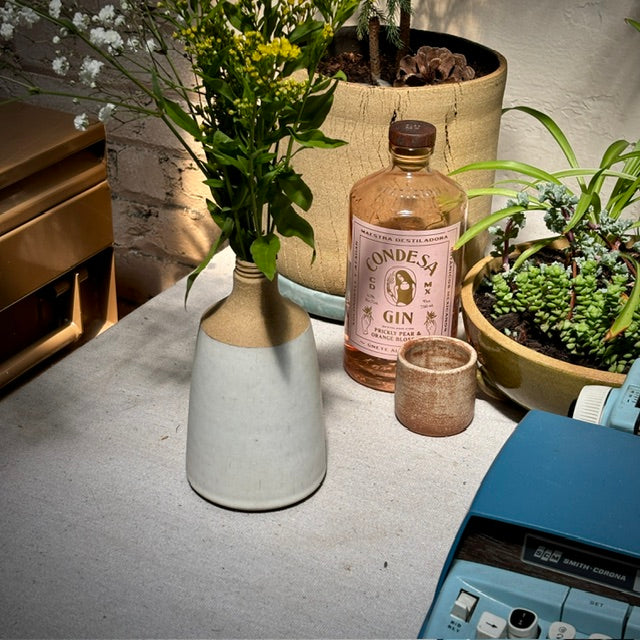 FLOWER VASE - WHITE W/ RAW RIM